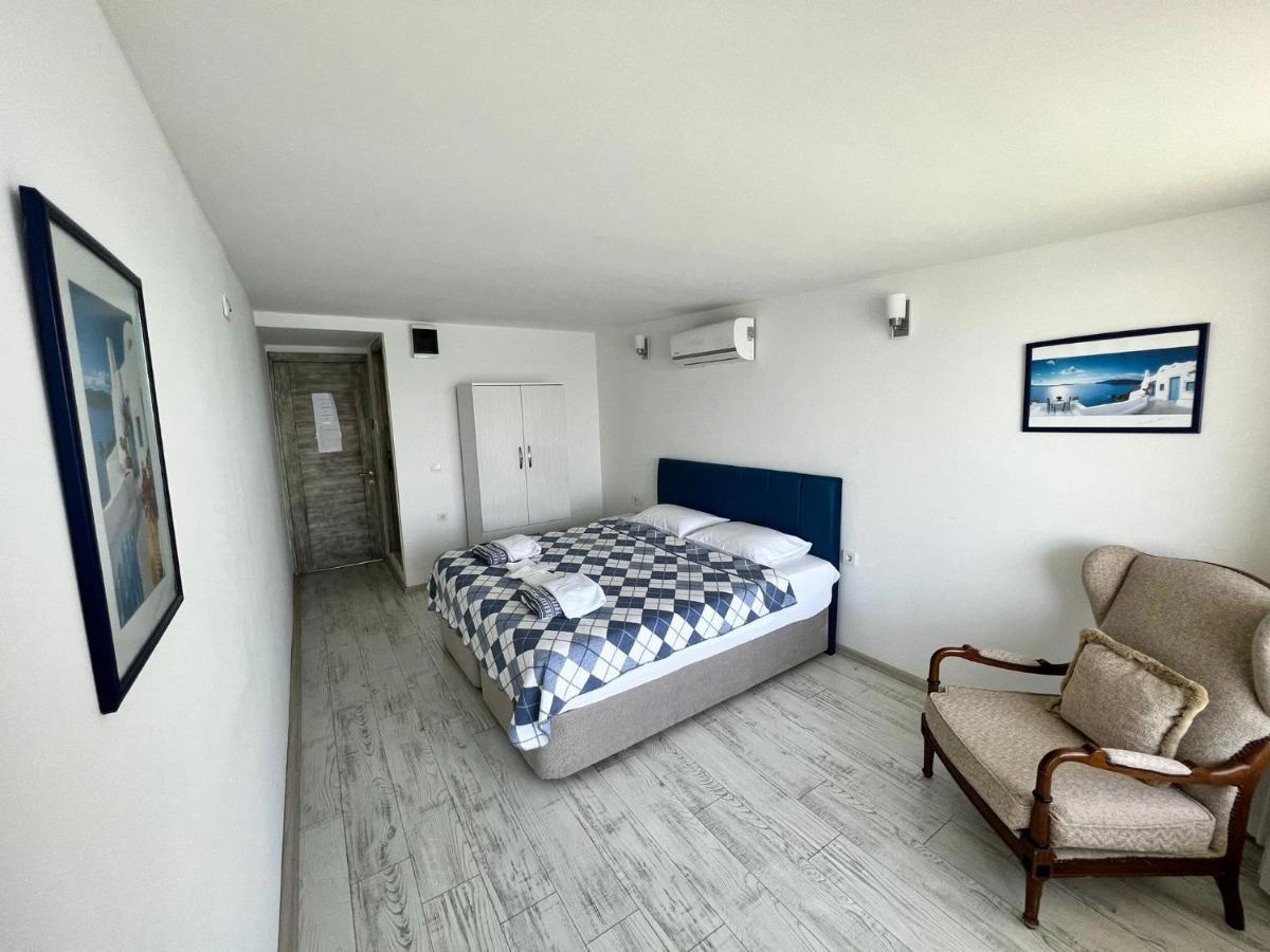 קרבורון Giritli Rum Meyhanesi & Butik Otel מראה חיצוני תמונה