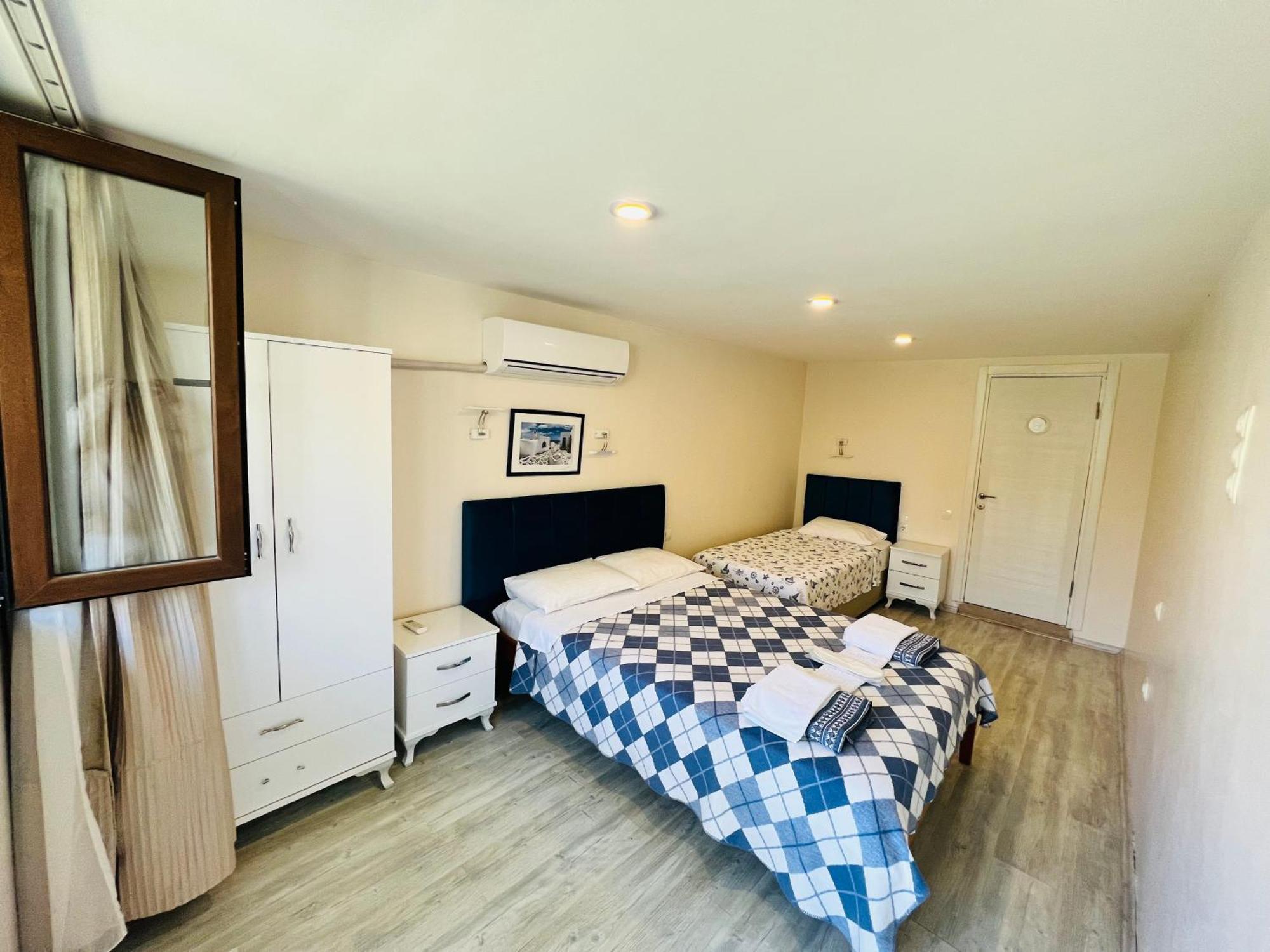 קרבורון Giritli Rum Meyhanesi & Butik Otel מראה חיצוני תמונה